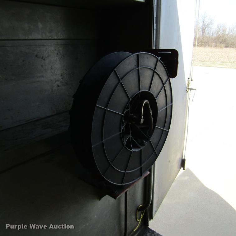 image for item DD2720 2004 Ford F650 Super Duty service truck