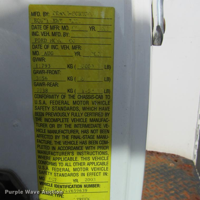 image for item DD2720 2004 Ford F650 Super Duty service truck