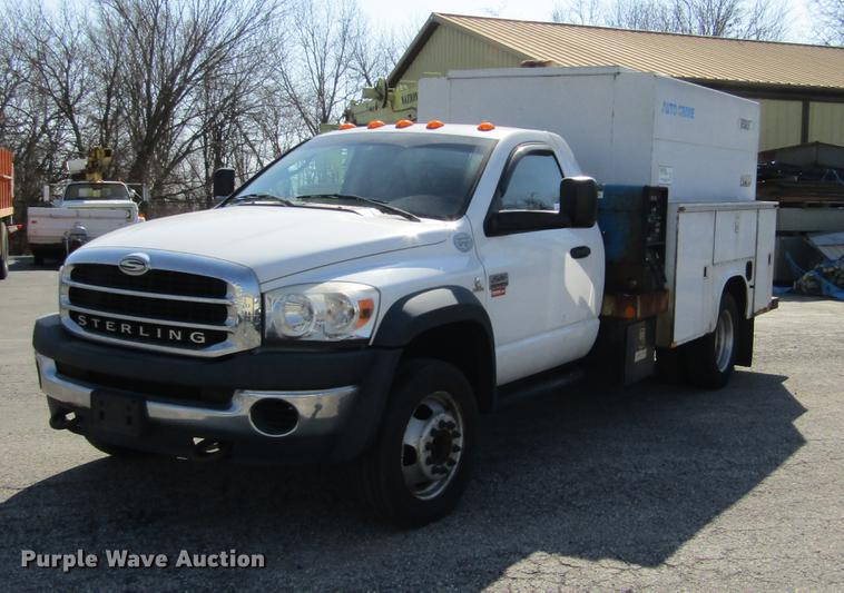 image for item DD2721 2008 Sterling Bullet service truck