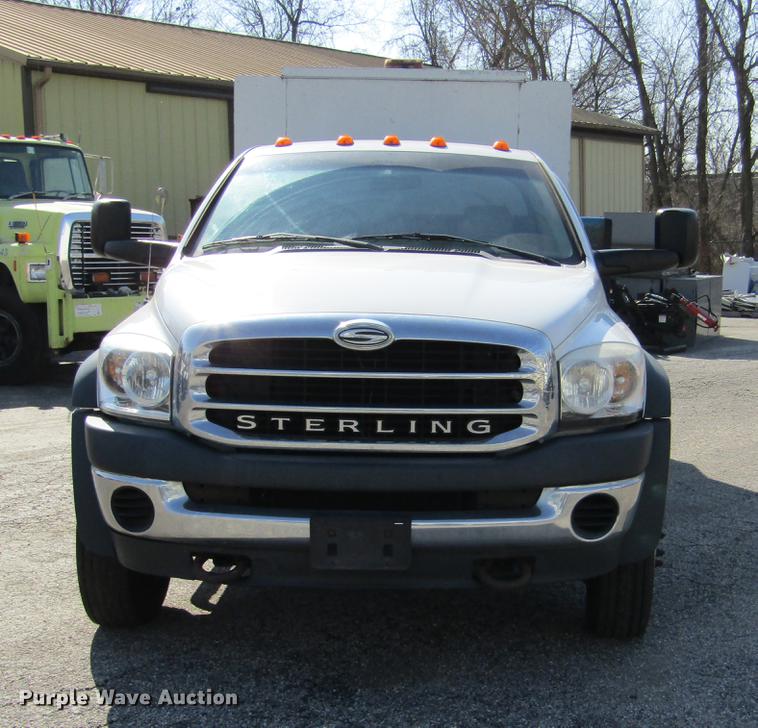 image for item DD2721 2008 Sterling Bullet service truck
