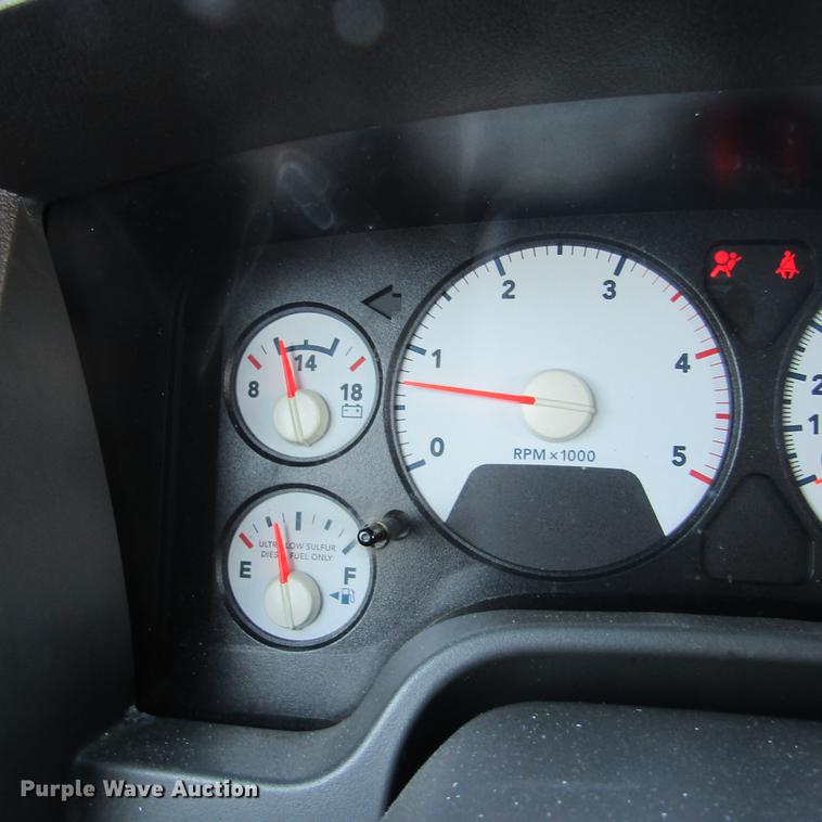 image for item DD2721 2008 Sterling Bullet service truck