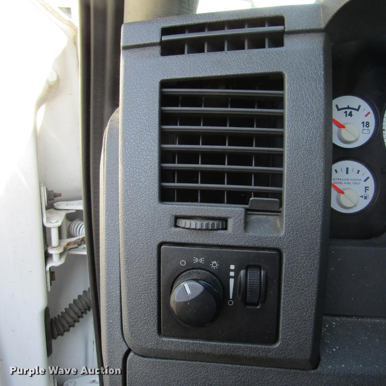 image for item DD2721 2008 Sterling Bullet service truck