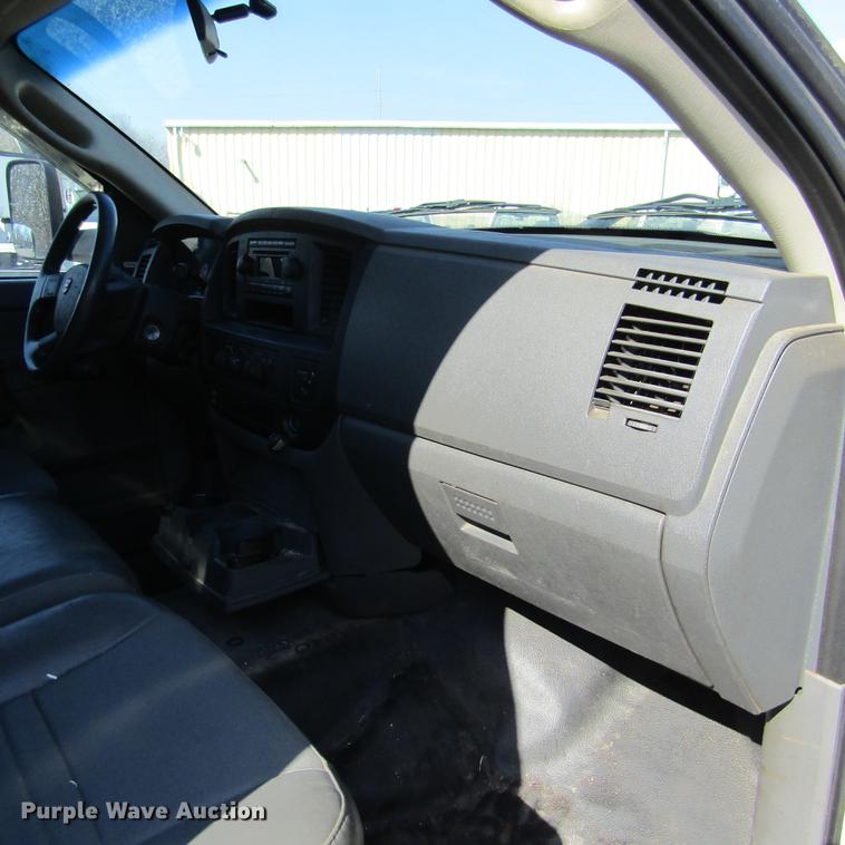 image for item DD2721 2008 Sterling Bullet service truck