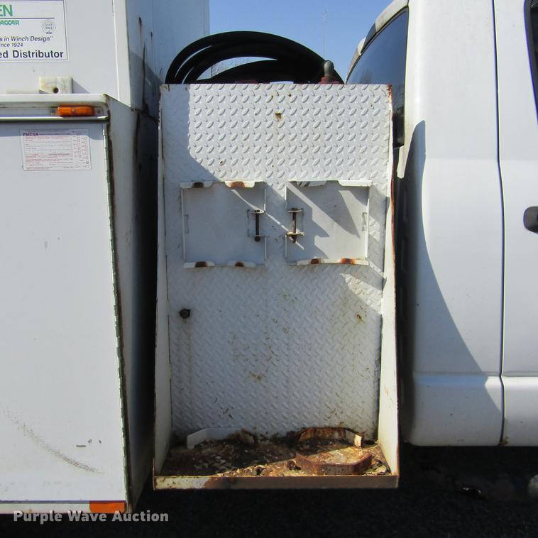 image for item DD2721 2008 Sterling Bullet service truck