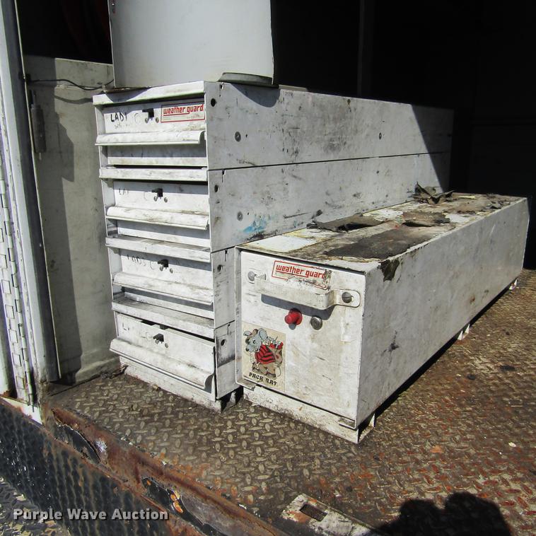 image for item DD2721 2008 Sterling Bullet service truck