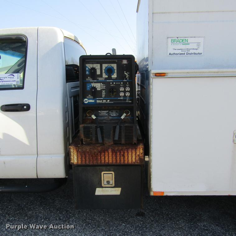 image for item DD2721 2008 Sterling Bullet service truck