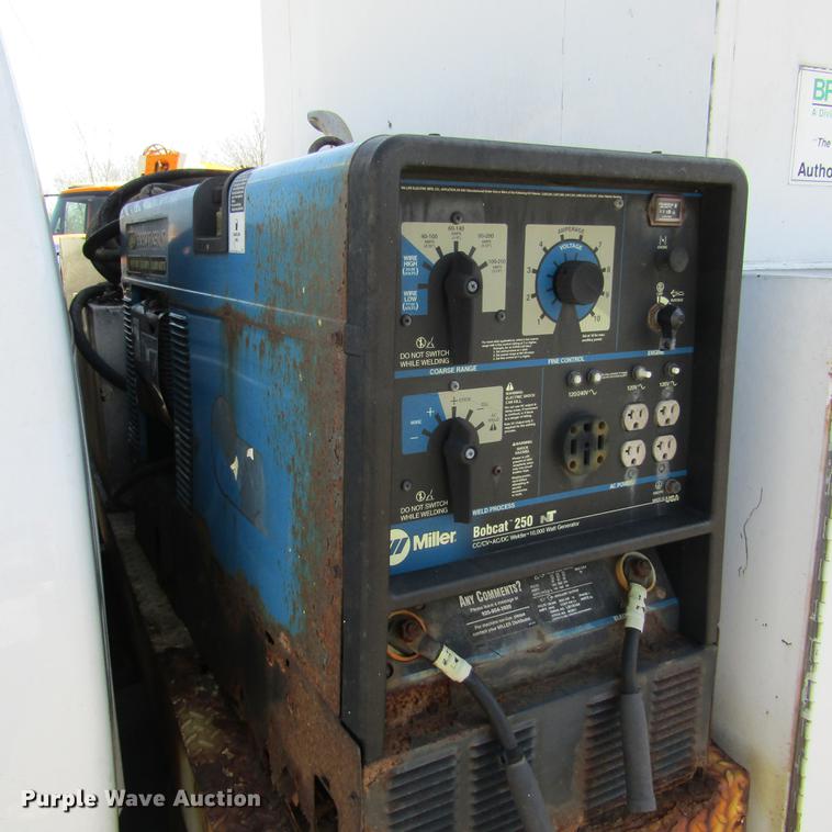 image for item DD2721 2008 Sterling Bullet service truck