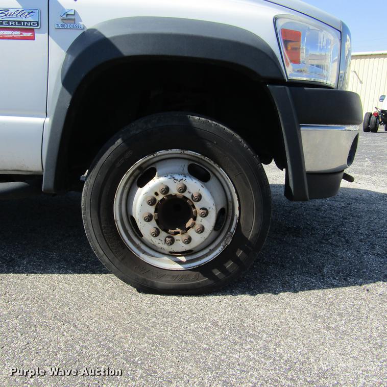 image for item DD2721 2008 Sterling Bullet service truck