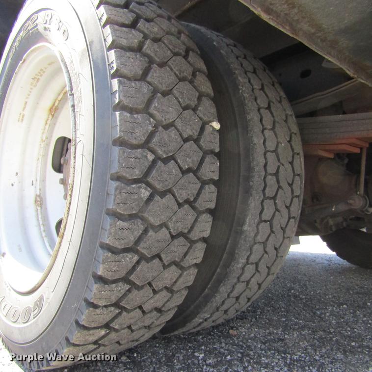 image for item DD2721 2008 Sterling Bullet service truck