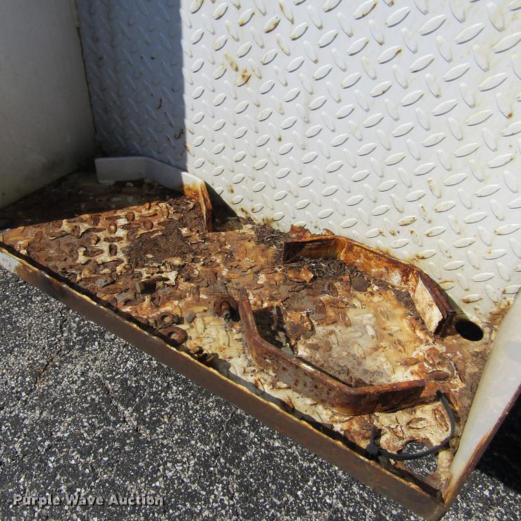 image for item DD2721 2008 Sterling Bullet service truck