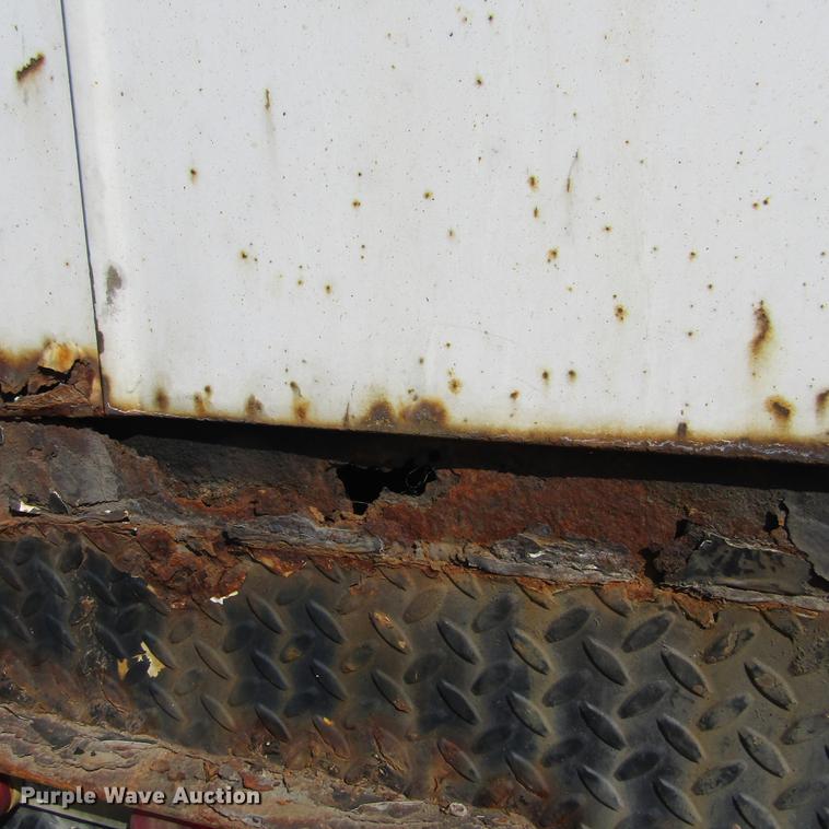 image for item DD2721 2008 Sterling Bullet service truck