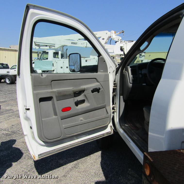 image for item DD2722 2008 Sterling Bullet service truck