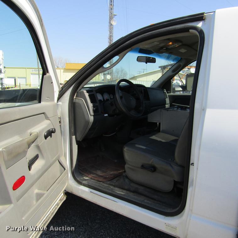 image for item DD2722 2008 Sterling Bullet service truck