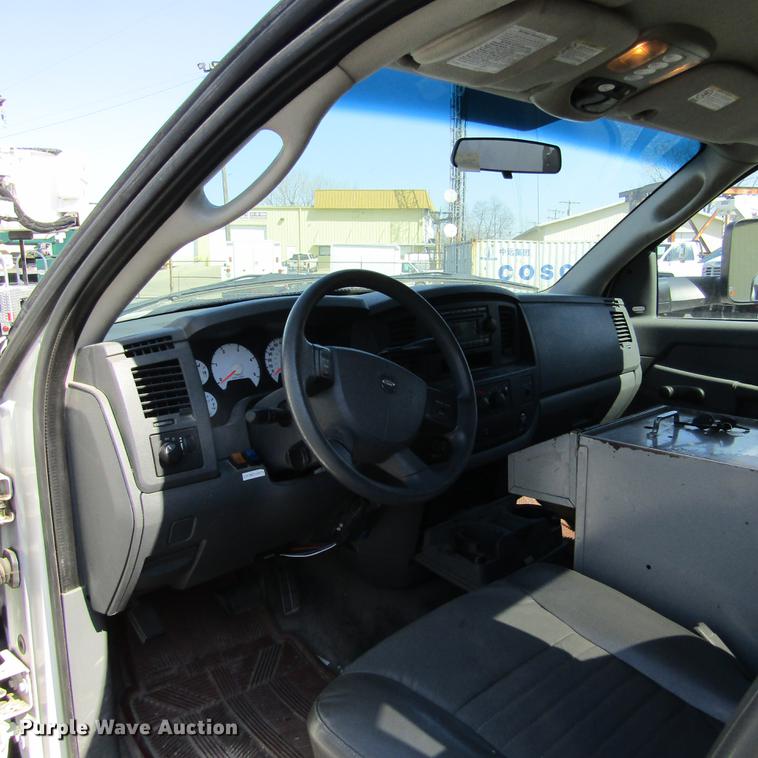 image for item DD2722 2008 Sterling Bullet service truck