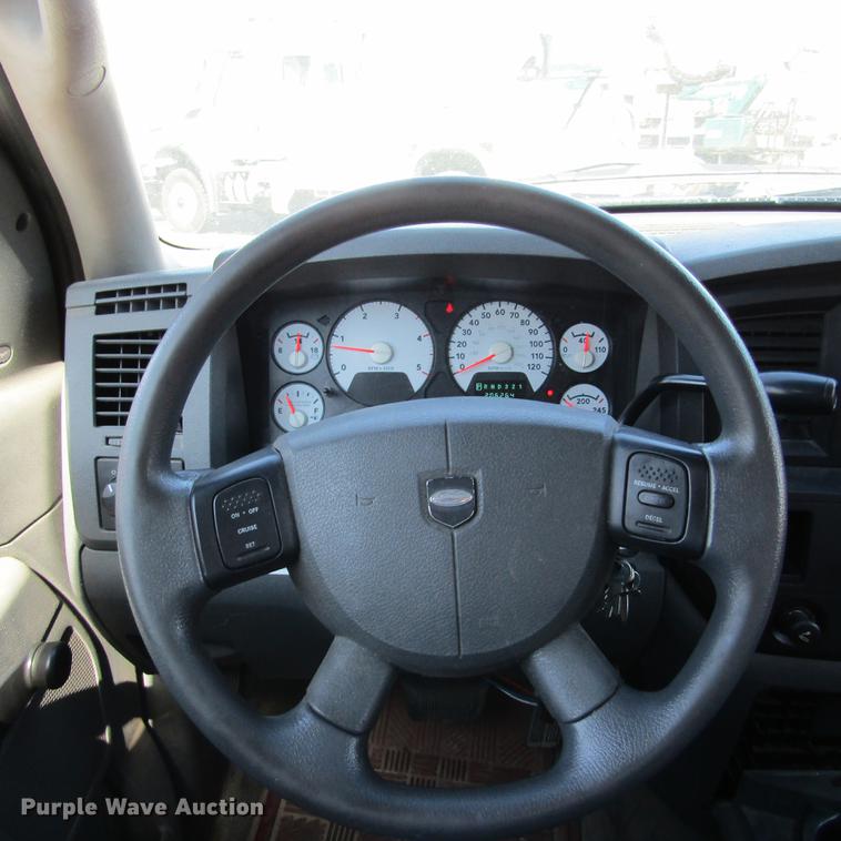 image for item DD2722 2008 Sterling Bullet service truck