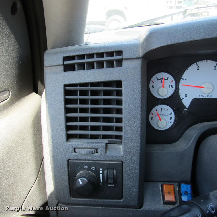 image for item DD2722 2008 Sterling Bullet service truck