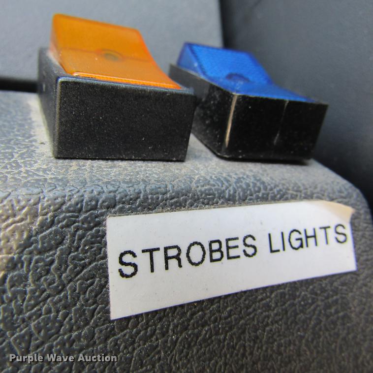 image for item DD2722 2008 Sterling Bullet service truck