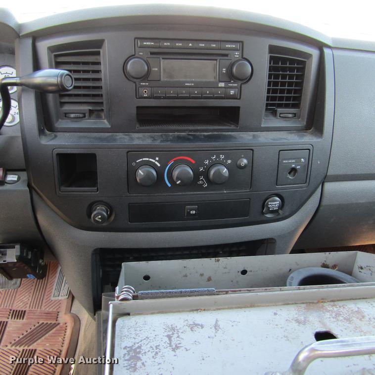 image for item DD2722 2008 Sterling Bullet service truck