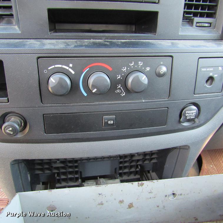 image for item DD2722 2008 Sterling Bullet service truck