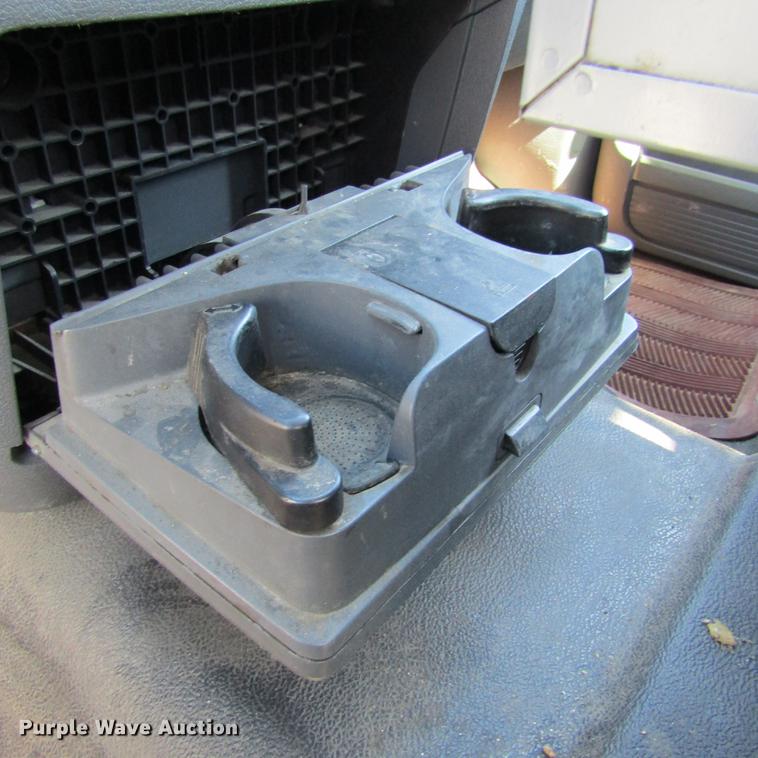 image for item DD2722 2008 Sterling Bullet service truck