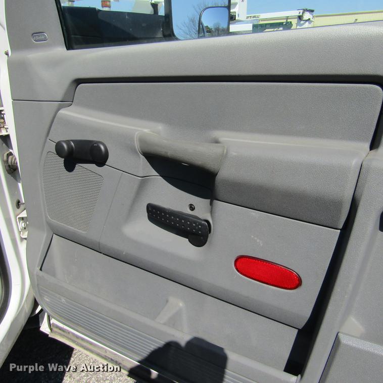 image for item DD2722 2008 Sterling Bullet service truck