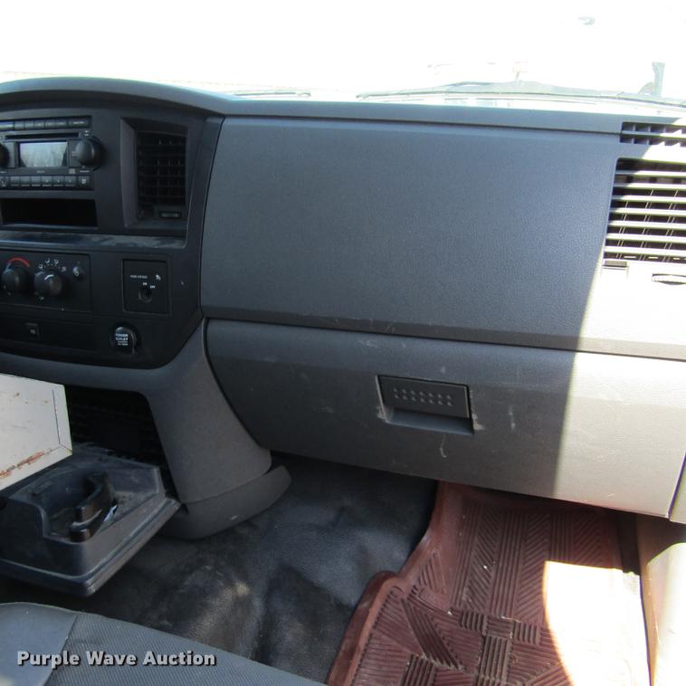 image for item DD2722 2008 Sterling Bullet service truck