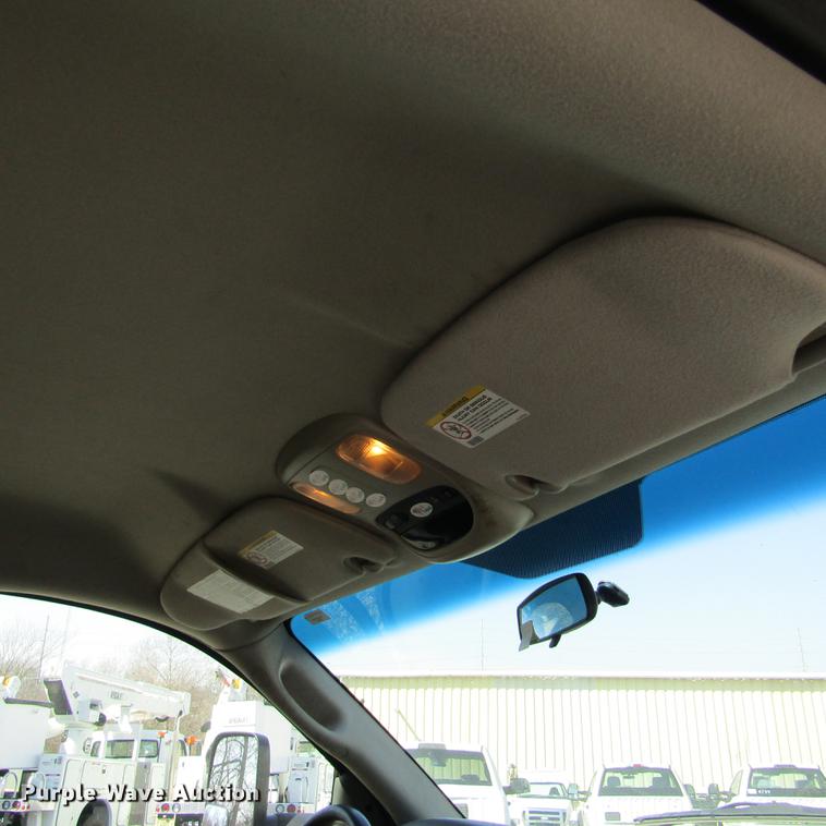 image for item DD2722 2008 Sterling Bullet service truck