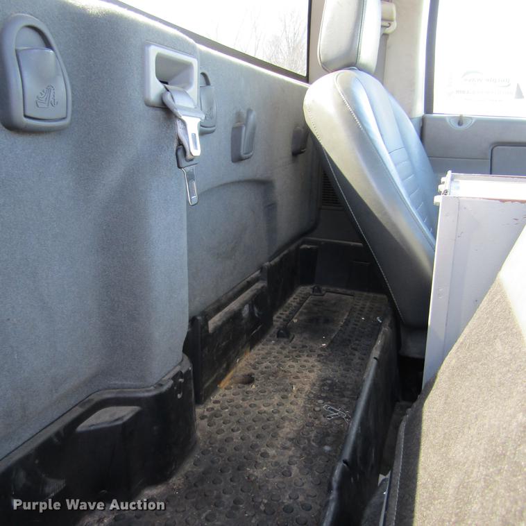 image for item DD2722 2008 Sterling Bullet service truck