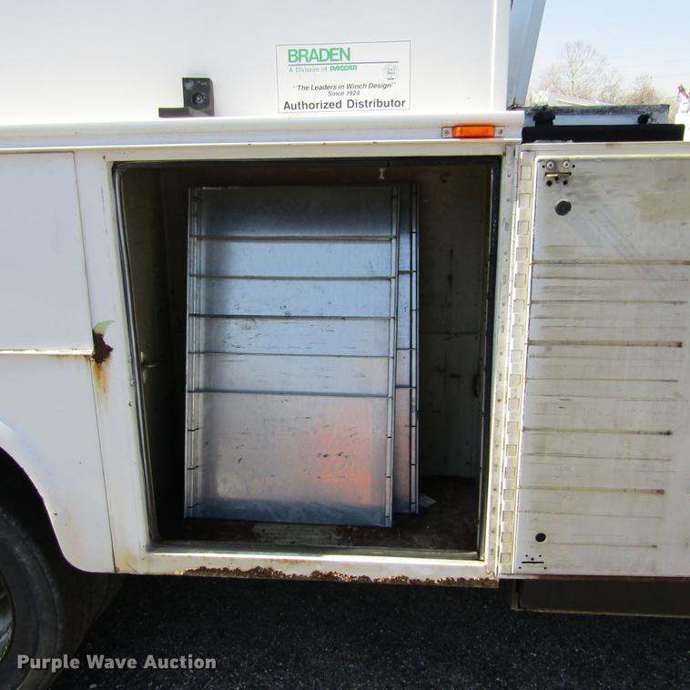 image for item DD2722 2008 Sterling Bullet service truck