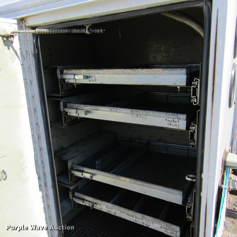 image for item DD2722 2008 Sterling Bullet service truck