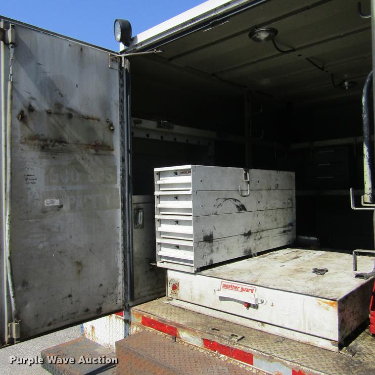 image for item DD2722 2008 Sterling Bullet service truck