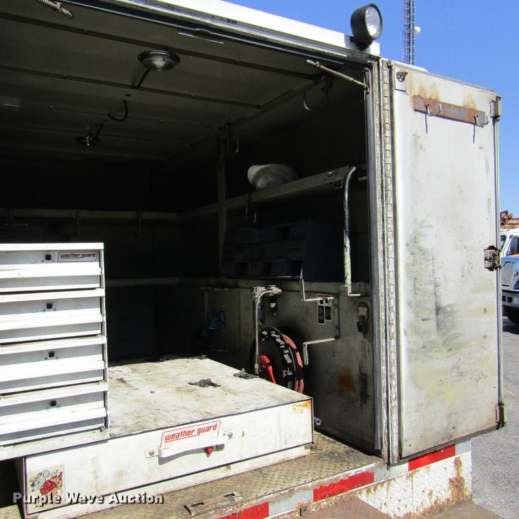 image for item DD2722 2008 Sterling Bullet service truck