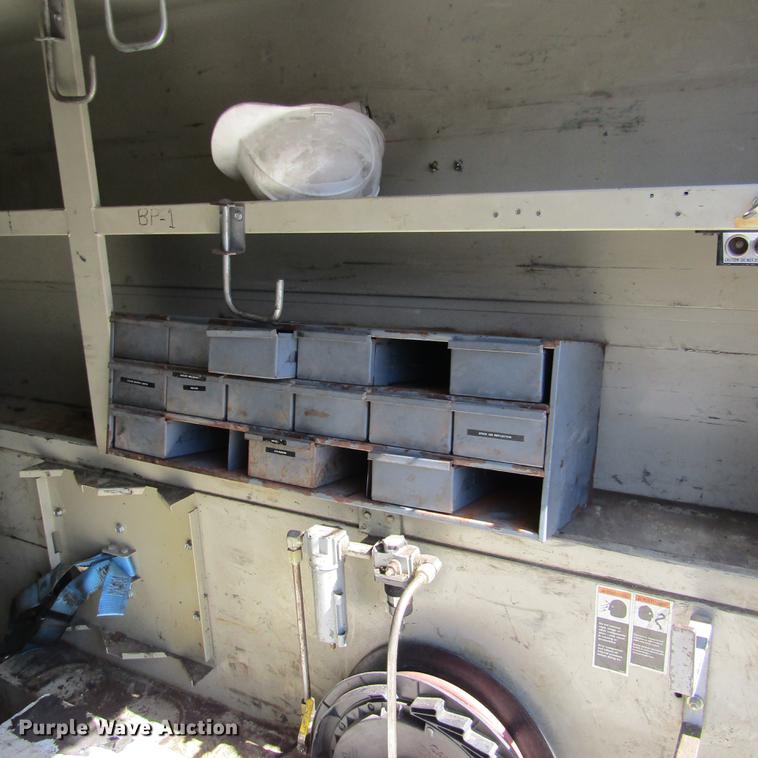 image for item DD2722 2008 Sterling Bullet service truck