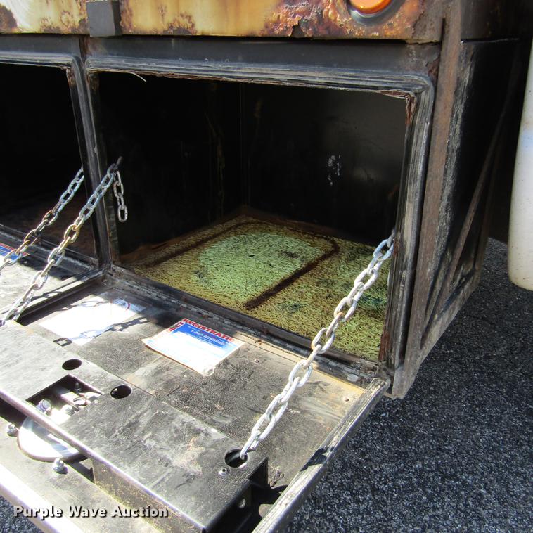 image for item DD2722 2008 Sterling Bullet service truck