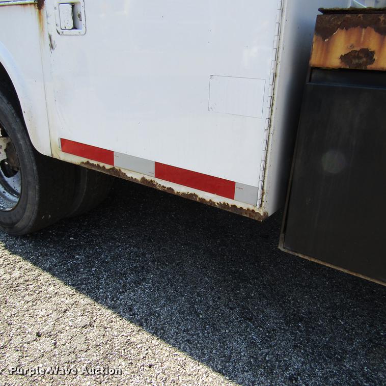 image for item DD2722 2008 Sterling Bullet service truck