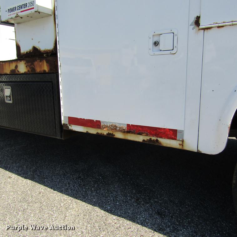 image for item DD2722 2008 Sterling Bullet service truck