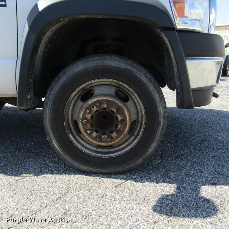 image for item DD2722 2008 Sterling Bullet service truck