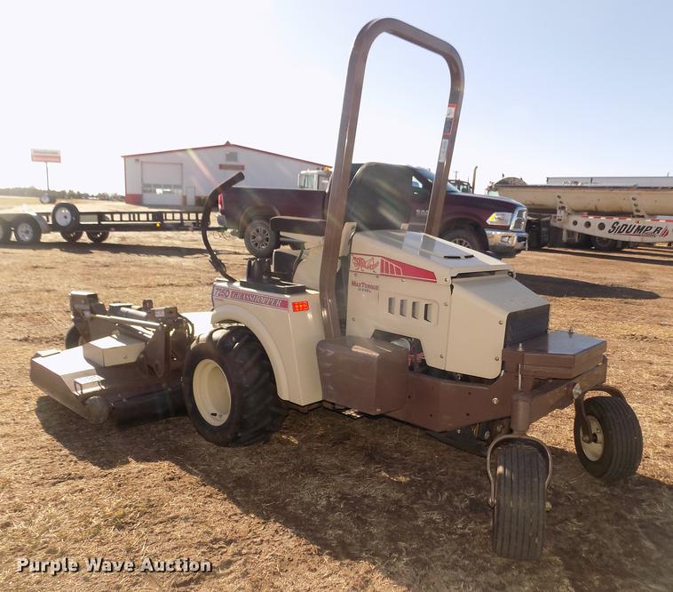 image for item DD2807 2016 Grasshopper 725DT6 ZTR lawn mower