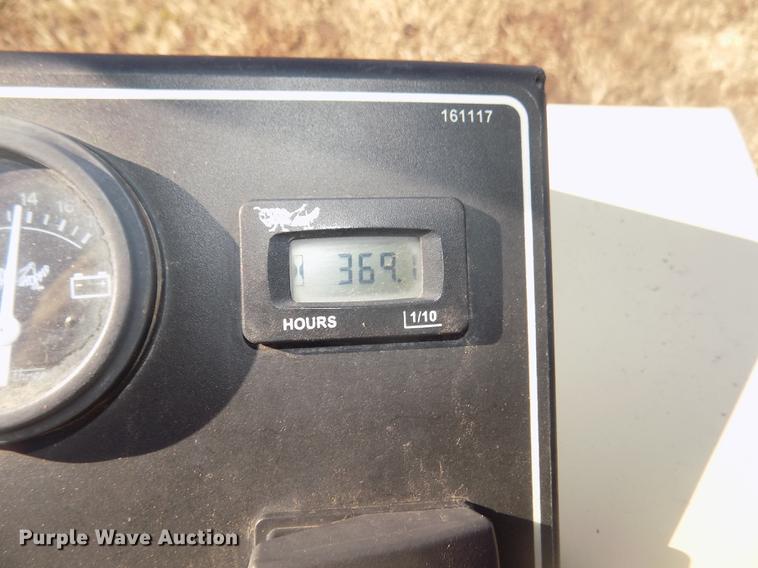 image for item DD2807 2016 Grasshopper 725DT6 ZTR lawn mower