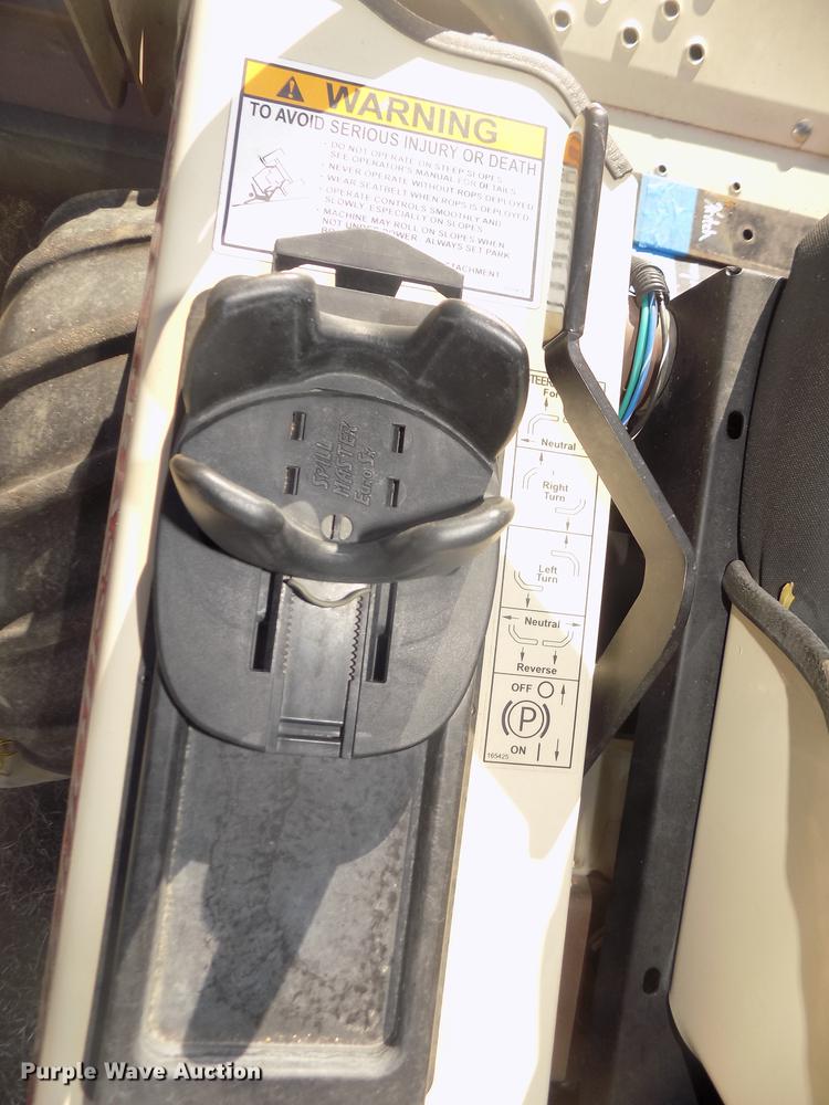 image for item DD2807 2016 Grasshopper 725DT6 ZTR lawn mower