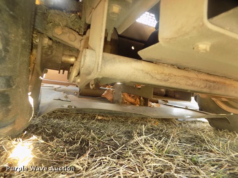 image for item DD2807 2016 Grasshopper 725DT6 ZTR lawn mower