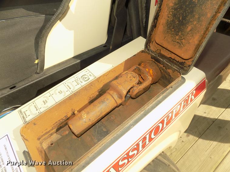 image for item DD2807 2016 Grasshopper 725DT6 ZTR lawn mower