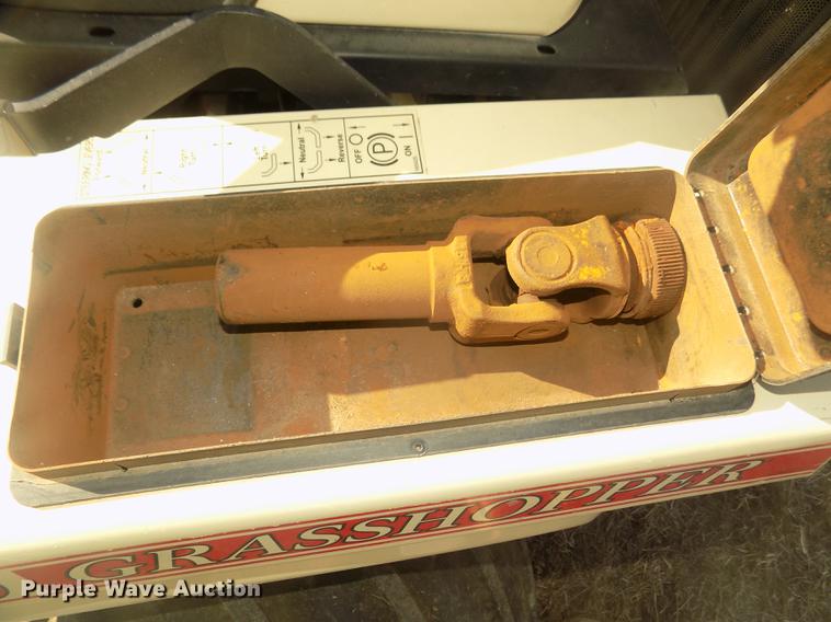 image for item DD2808 2016 Grasshopper 725DT6 ZTR lawn mower