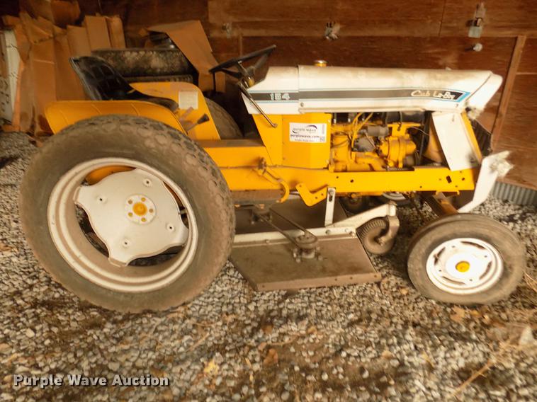 image for item DD2839 International 154 Cub Lo-Boy tractor