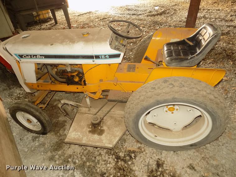 image for item DD2839 International 154 Cub Lo-Boy tractor