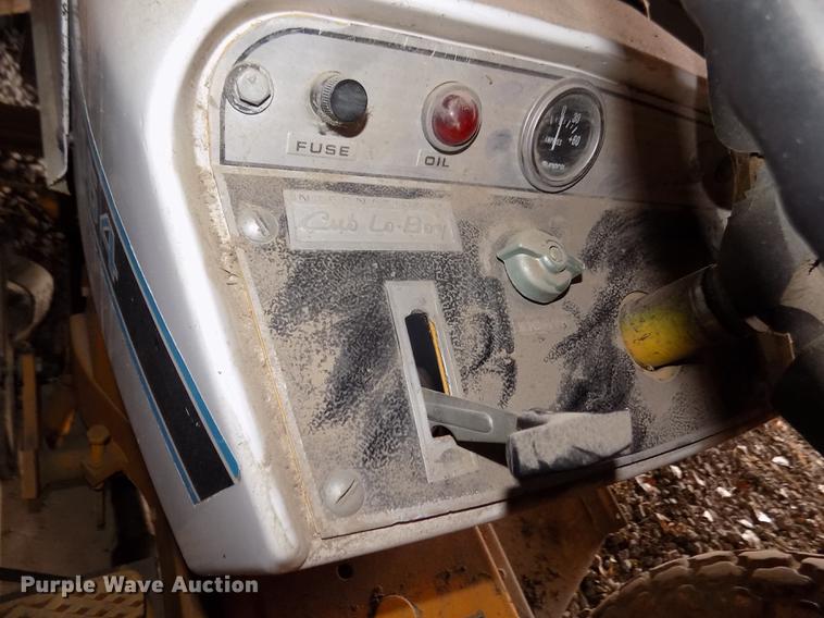 image for item DD2839 International 154 Cub Lo-Boy tractor