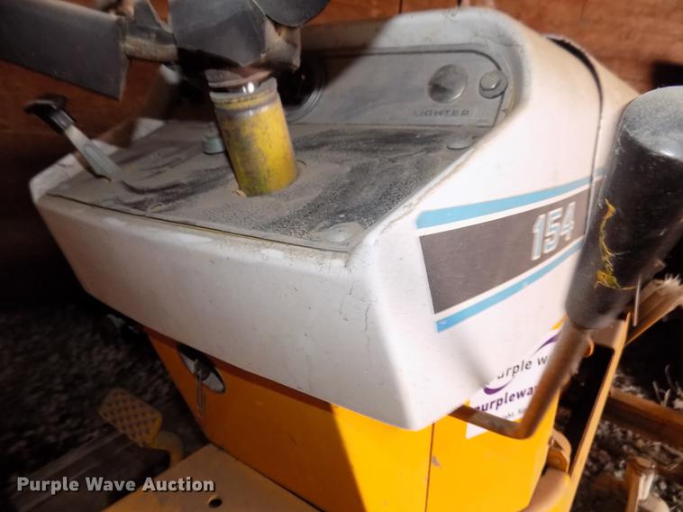 image for item DD2839 International 154 Cub Lo-Boy tractor