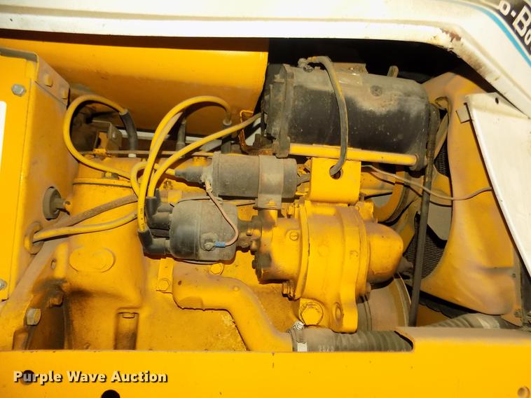 image for item DD2839 International 154 Cub Lo-Boy tractor