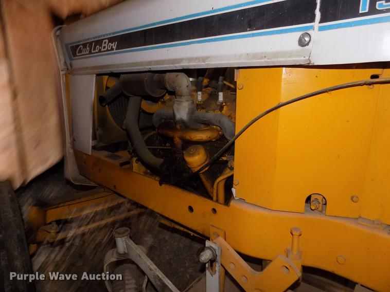 image for item DD2839 International 154 Cub Lo-Boy tractor