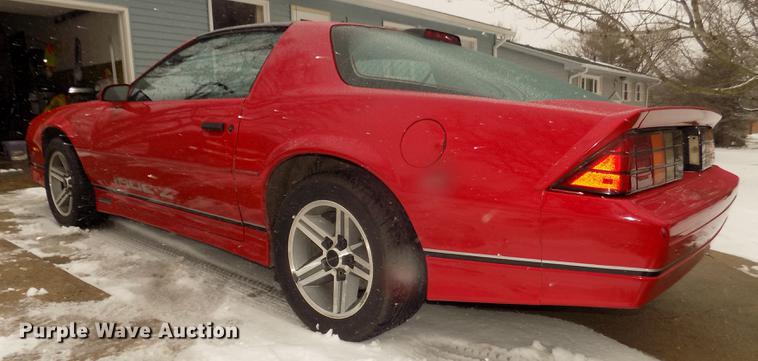 image for item DD2867 1986 Chevrolet Camaro IROC-Z